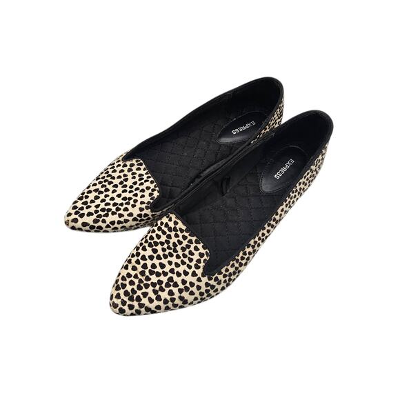 Express Womens Sz 9 Pointed Toe Ballet Flats Calf Hair Black Cream Hearts - Picture 2 of 7
